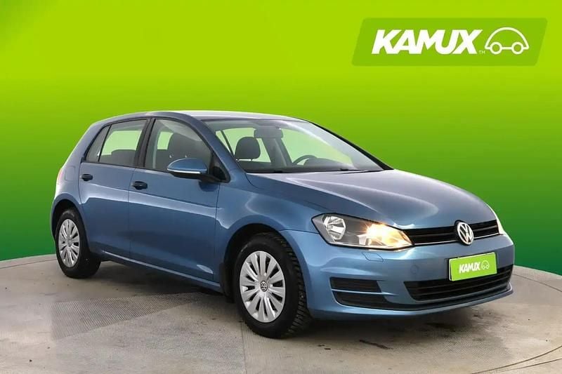 Käytetty VW Golf VII Trendline 86 HP (63 kW) 2016 Sininen Sedan
