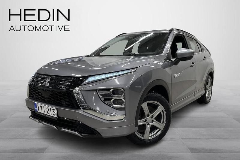 Harmaa Käytetty 2023 Mitsubishi Eclipse Cross Intense Katumaasturi | 23 900 € (Hieman kallis) - Kuva 1/3