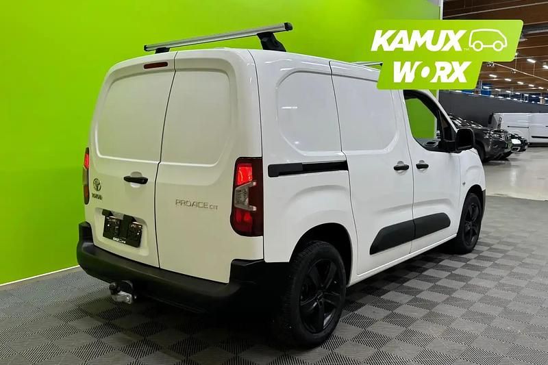 Käytetty Toyota Proace City City 76 HP (55 kW) 2020 Valkoinen Tila-auto