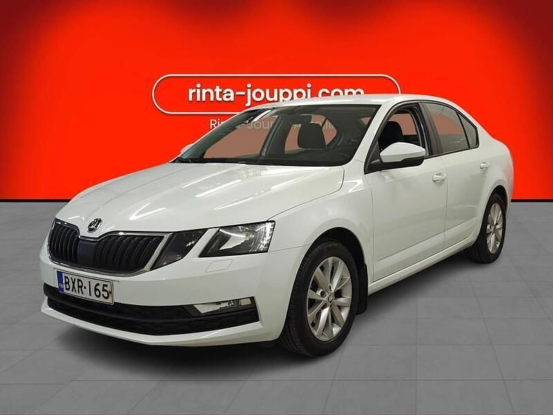 Valkoinen Käytetty 2019 Skoda Octavia Ambition Viistoperä | 11 980 € (Perustarjous) - Kuva 1/3