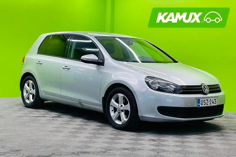 Käytetty VW Golf VII Comfortline 105 HP (77 kW) 2012 Hopea / harmaa Sedan
