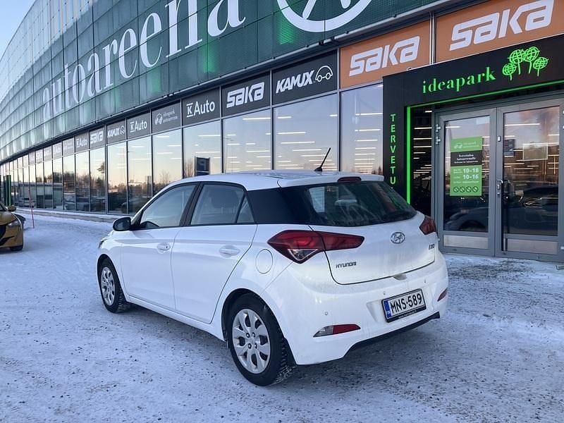 Käytetty Hyundai i20 Comfort 84 HP (61 kW) 2018 Viistoperä
