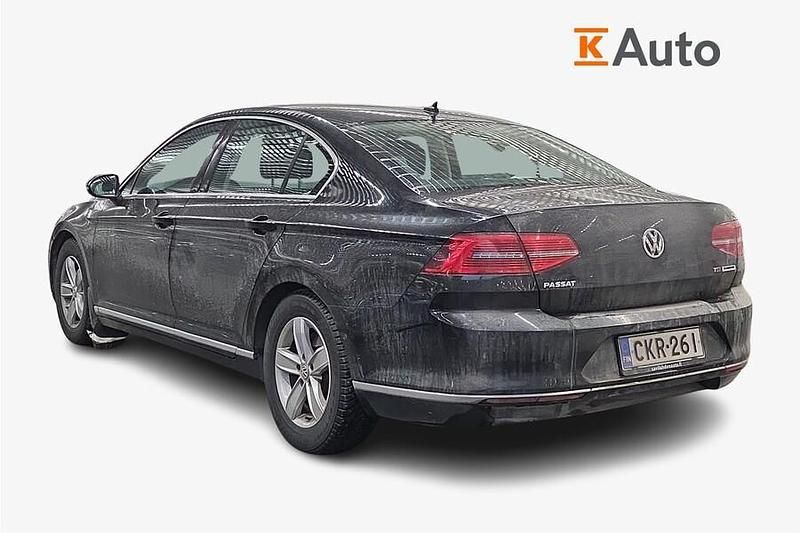Käytetty VW Passat Highline 150 HP (110 kW) 2017 Musta Sedan
