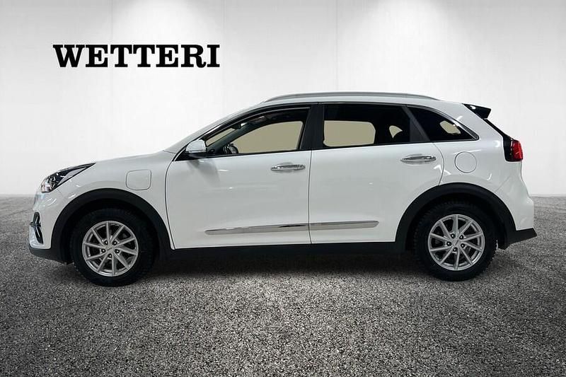 Käytetty Kia Niro Premium 105 HP (77 kW) 2020 Katumaasturi