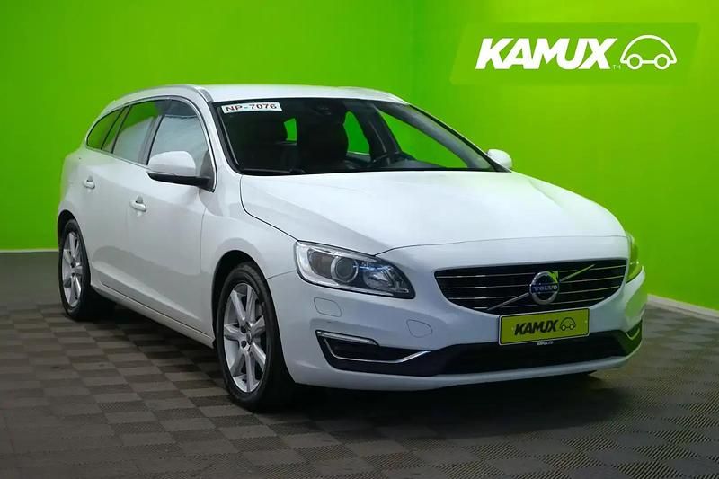 Valkoinen Käytetty 2016 Volvo V60 Summum Farmari | 13 700 € (Supertarjous) - Kuva 1/4