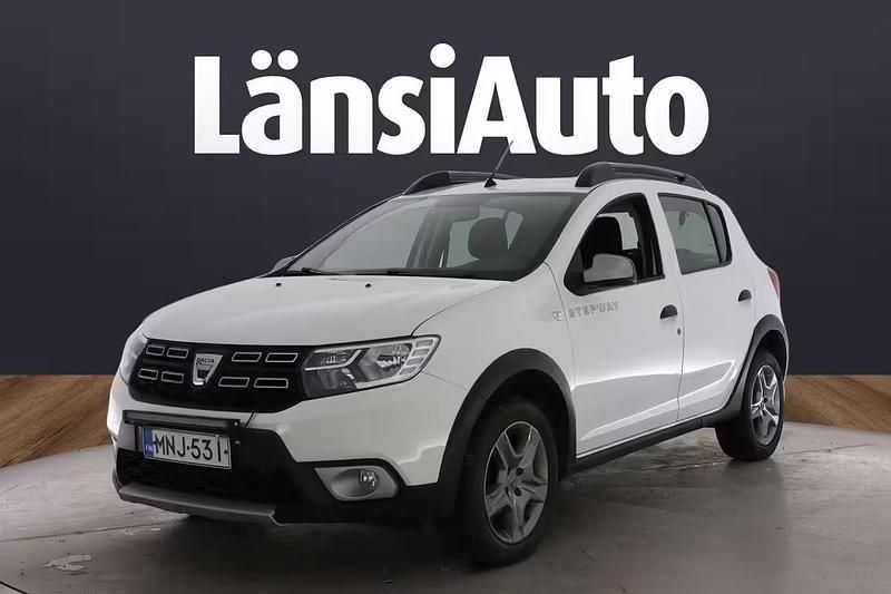 Käytetty Dacia Sandero Stepway 90 HP (66 kW) 2017