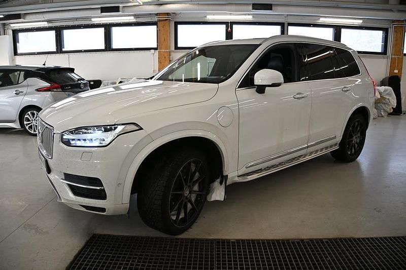 Käytetty Volvo XC90 Inscription 407 HP (299 kW) 2017 Katumaasturi
