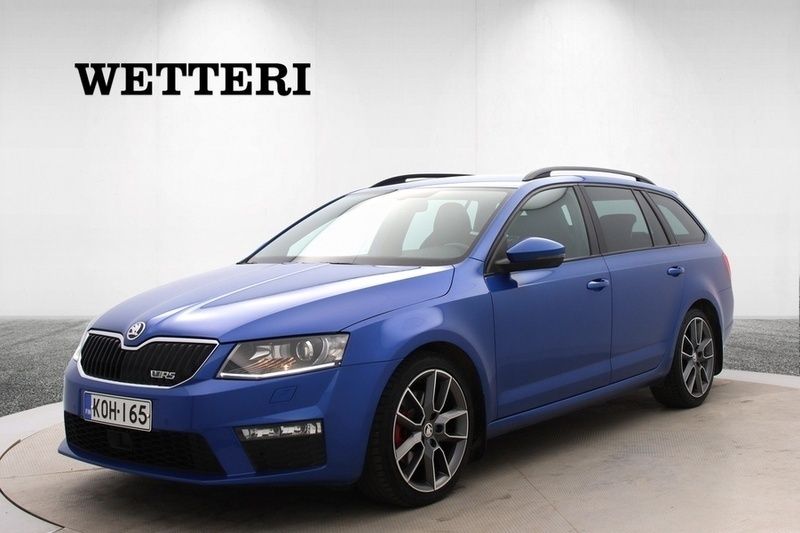 Sininen Käytetty 2017 Skoda Octavia RS Farmari | 15 880 € (Perustarjous) - Kuva 1/4