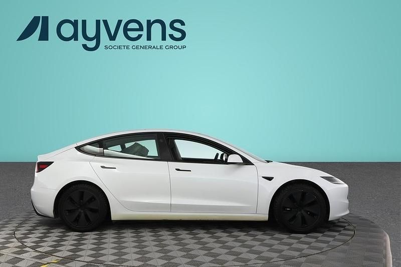 Käytetty Tesla Model 3 RWD 211 kW (287 HP) 2023 Valkoinen Sedan