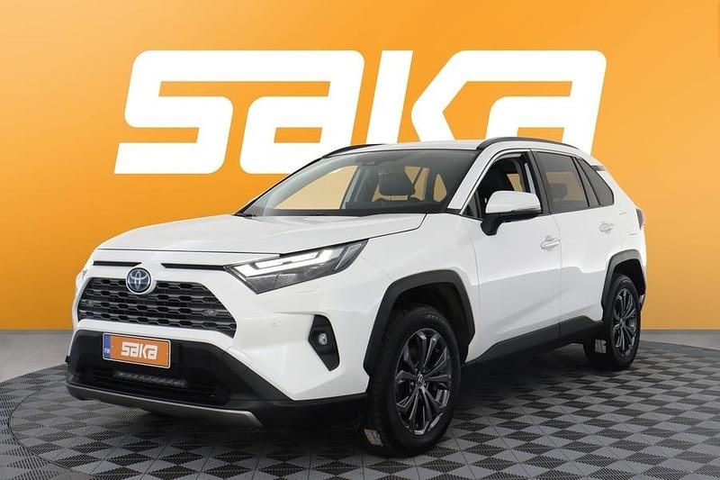 Käytetty Toyota RAV4 Hybrid Premium 222 HP (163 kW) 2022 Katumaasturi