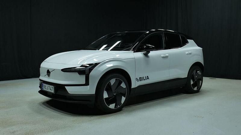 Valkoinen Uusi 2025 Volvo EX30 Performance Katumaasturi | 46 800 € (Perustarjous) - Kuva 1/3