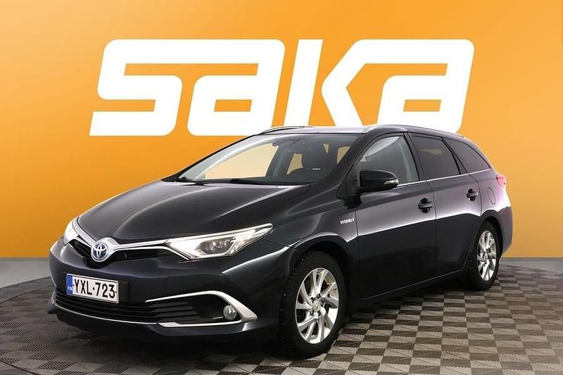 Käytetty Toyota Auris Touring Sports Style 99 HP (72 kW) 2015 Farmari