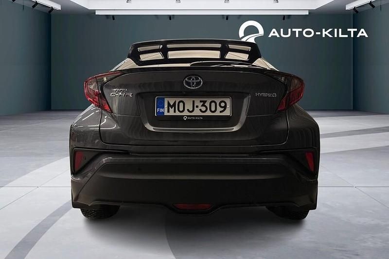 Käytetty Toyota C-HR Edition 122 HP (89 kW) 2022 Met. harmaa Katumaasturi