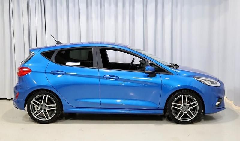 Käytetty Ford Fiesta ST-Line 155 HP (114 kW) 2020 Sininen Viistoperä