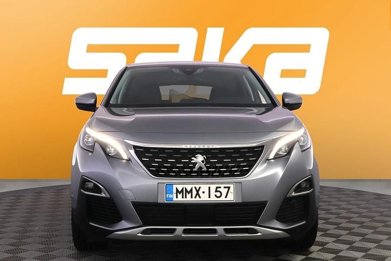 Käytetty Peugeot 3008 Allure 120 HP (88 kW) 2017 Katumaasturi