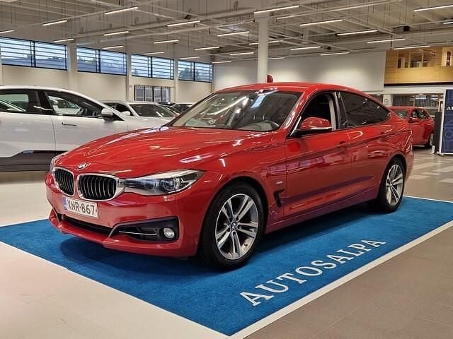 Käytetty BMW 320 Gran Turismo Sport Line 184 HP (135 kW) 2017 Punainen Sedan