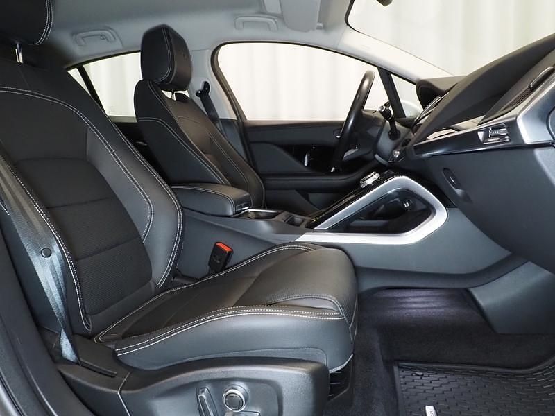 Käytetty Jaguar I-Pace SE 235 kW (320 HP) 2022 Katumaasturi