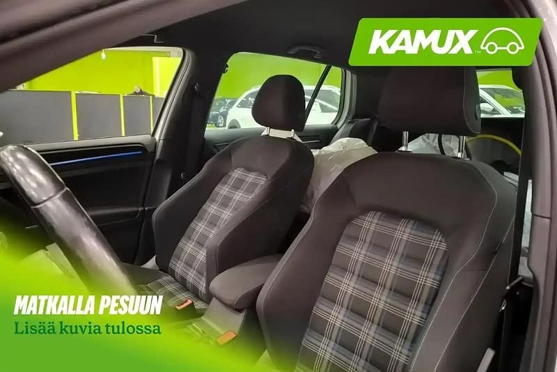 Käytetty VW Golf VII GTE 204 HP (150 kW) 2017 Valkoinen Sedan