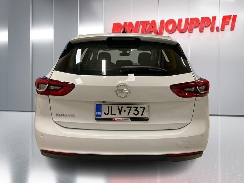 Käytetty Opel Insignia Innovation 122 HP (89 kW) 2020 Farmari