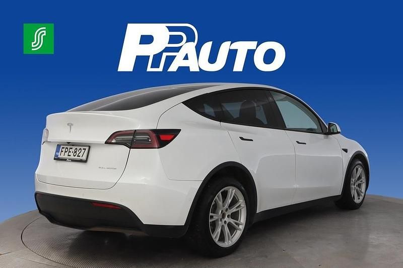 Käytetty Tesla Model Y Long Range AWD 258 kW (351 HP) 2021 Valkoinen Katumaasturi