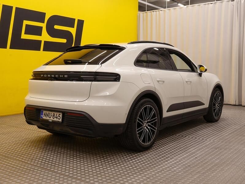 Käytetty Porsche Macan 300 kW (408 HP) 2024 Katumaasturi