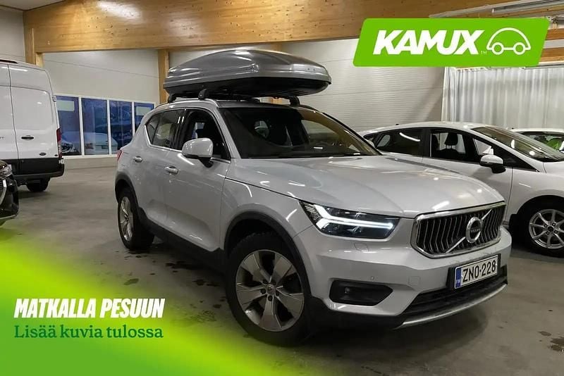 Hopea / harmaa Käytetty 2021 Volvo XC40 Inscription Katumaasturi | 28 900 € (Hyvä tarjous) - Kuva 1/4