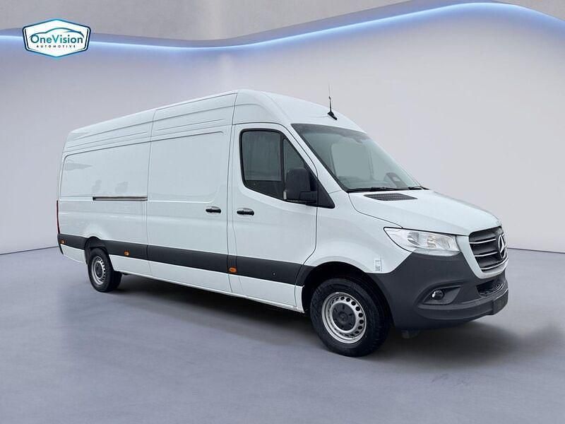 Uusi Mercedes Sprinter 170 HP (125 kW) 2025 Van