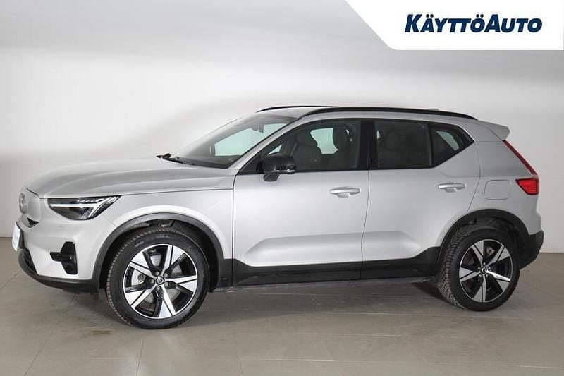 Käytetty Volvo XC40 Plus 169 kW (231 HP) 2023 Silver dawn met Katumaasturi