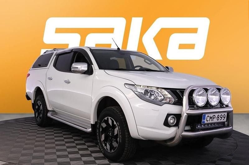 Käytetty Mitsubishi L200 Instyle 181 HP (133 kW) 2017 Nouto