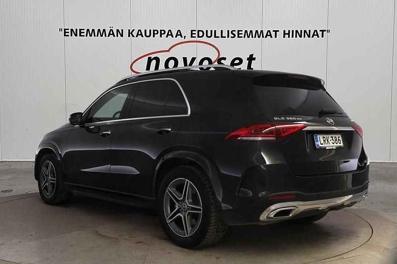 Käytetty Mercedes GLE350 AMG 194 HP (142 kW) 2022 Musta Katumaasturi