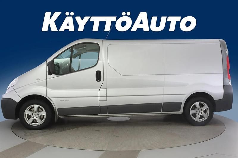 Käytetty Renault Trafic 146 HP (107 kW) 2011 Harmaa Tila-auto
