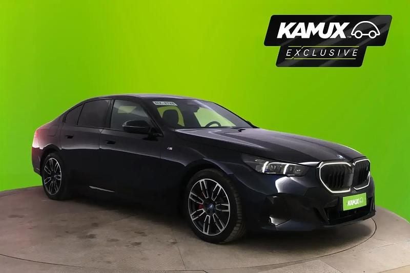 Käytetty BMW i5 M Sport 289 kW (394 HP) 2025 Musta Sedan