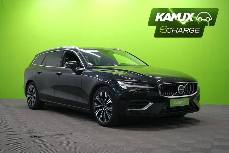 Musta Käytetty 2024 Volvo V60 Core Farmari | 33 890 € (Perustarjous) - Kuva 1/4