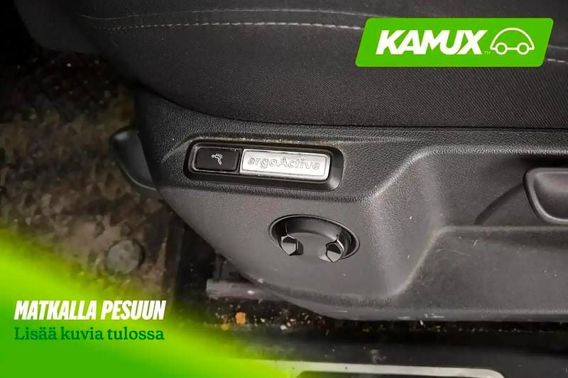 Käytetty VW Tiguan Style 150 HP (110 kW) 2020 Keltainen / beige Katumaasturi