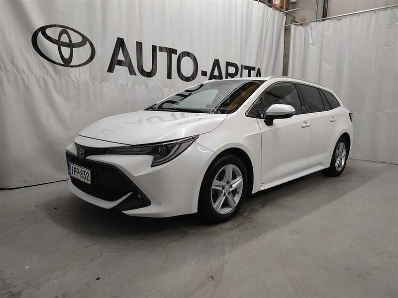 Käytetty Toyota Corolla Edition 122 HP (89 kW) 2022 Valkoinen Farmari