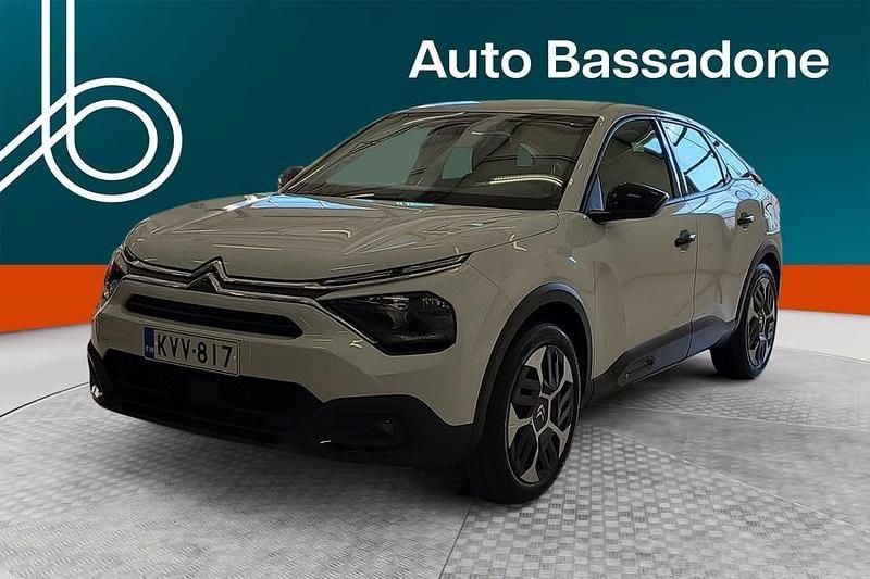 Käytetty Citroën C4 PureTech 101 HP (74 kW) 2024 Viistoperä