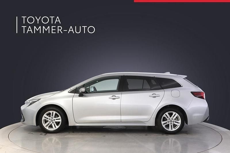 Käytetty Toyota Corolla Edition 140 HP (102 kW) 2023 Hopea Farmari