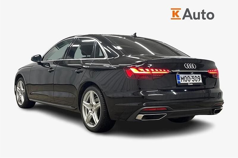 Käytetty Audi A4 150 HP (110 kW) 2023 Musta Sedan