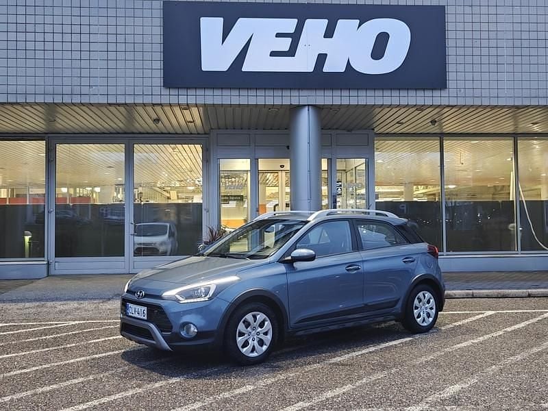 Sininen Käytetty 2019 Hyundai i20 Active Cross Viistoperä | 12 880 € (Perustarjous) - Kuva 1/4