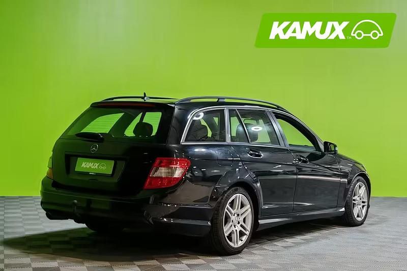 Käytetty Mercedes C180 156 HP (114 kW) 2008