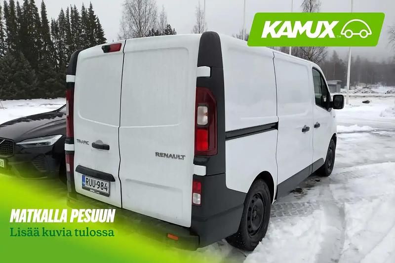 Käytetty Renault Trafic 120 HP (88 kW) 2022 Glacier white Tila-auto