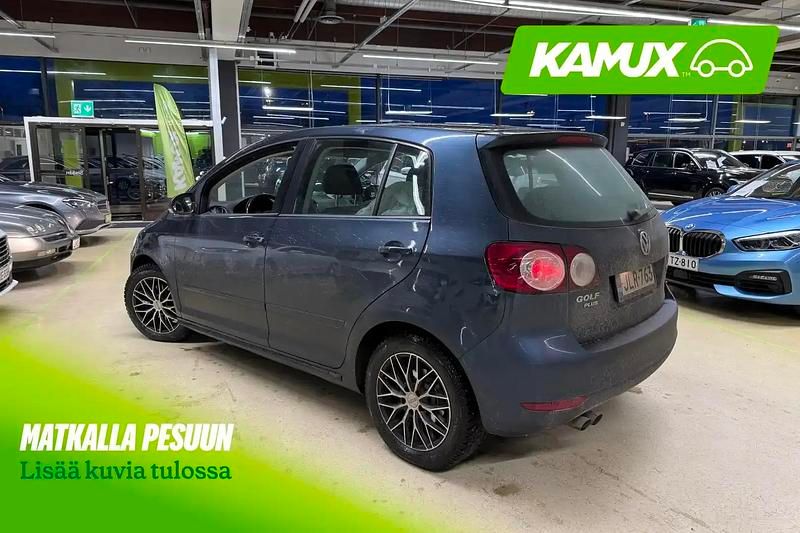 Käytetty VW Golf VII Comfortline 122 HP (89 kW) 2012 Sininen Farmari