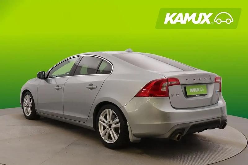 Käytetty Volvo S60 Business Edition 215 HP (158 kW) 2014 Hopea / harmaa Sedan