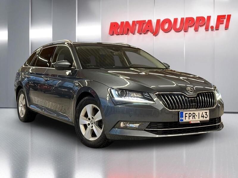 Harmaa Käytetty 2018 Skoda Superb LAURIN & KLEMENT Farmari | 26 500 € (Kallis) - Kuva 1/3