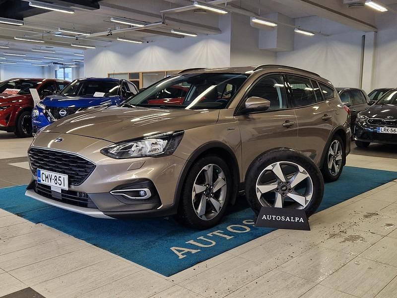 Käytetty Ford Focus Active 181 HP (133 kW) 2019 Harmaa Farmari