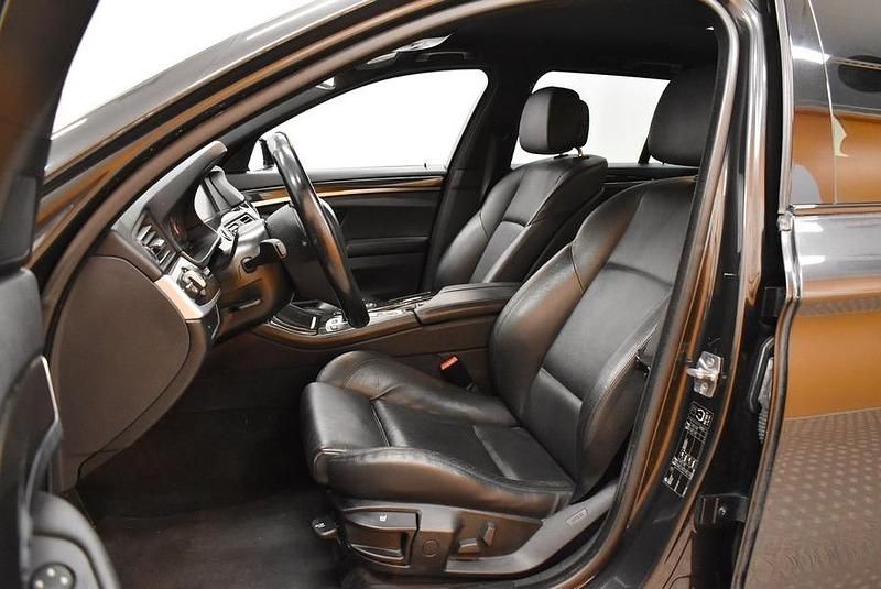 Käytetty BMW 530 M Sport 245 HP (180 kW) 2011 Farmari