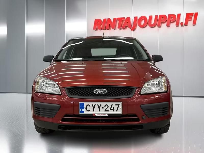 Käytetty Ford Focus Trend 101 HP (74 kW) 2006 Punainen Viistoperä
