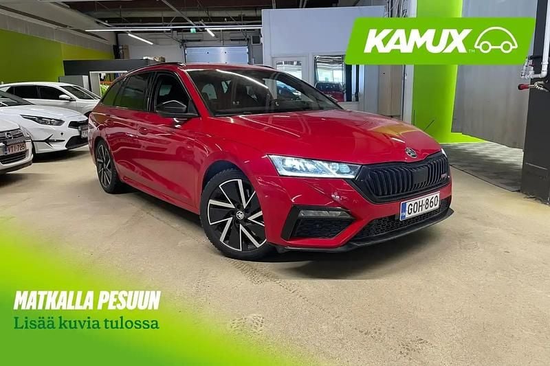 Käytetty Skoda Octavia RS 245 HP (180 kW) 2021 Punainen Farmari