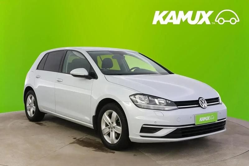 Käytetty VW Golf VII Comfortline 116 HP (85 kW) 2019 Valkoinen Sedan