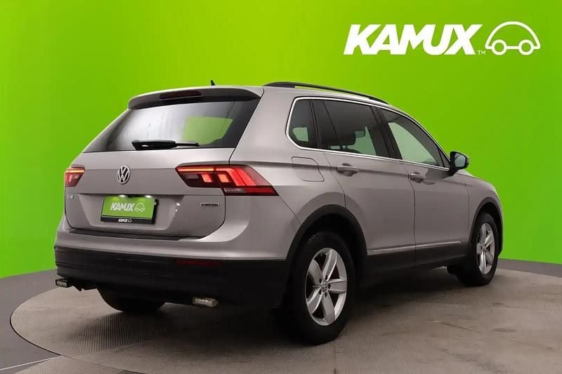 Käytetty VW Tiguan Comfortline 204 HP (150 kW) 2018 Hopea / harmaa Katumaasturi